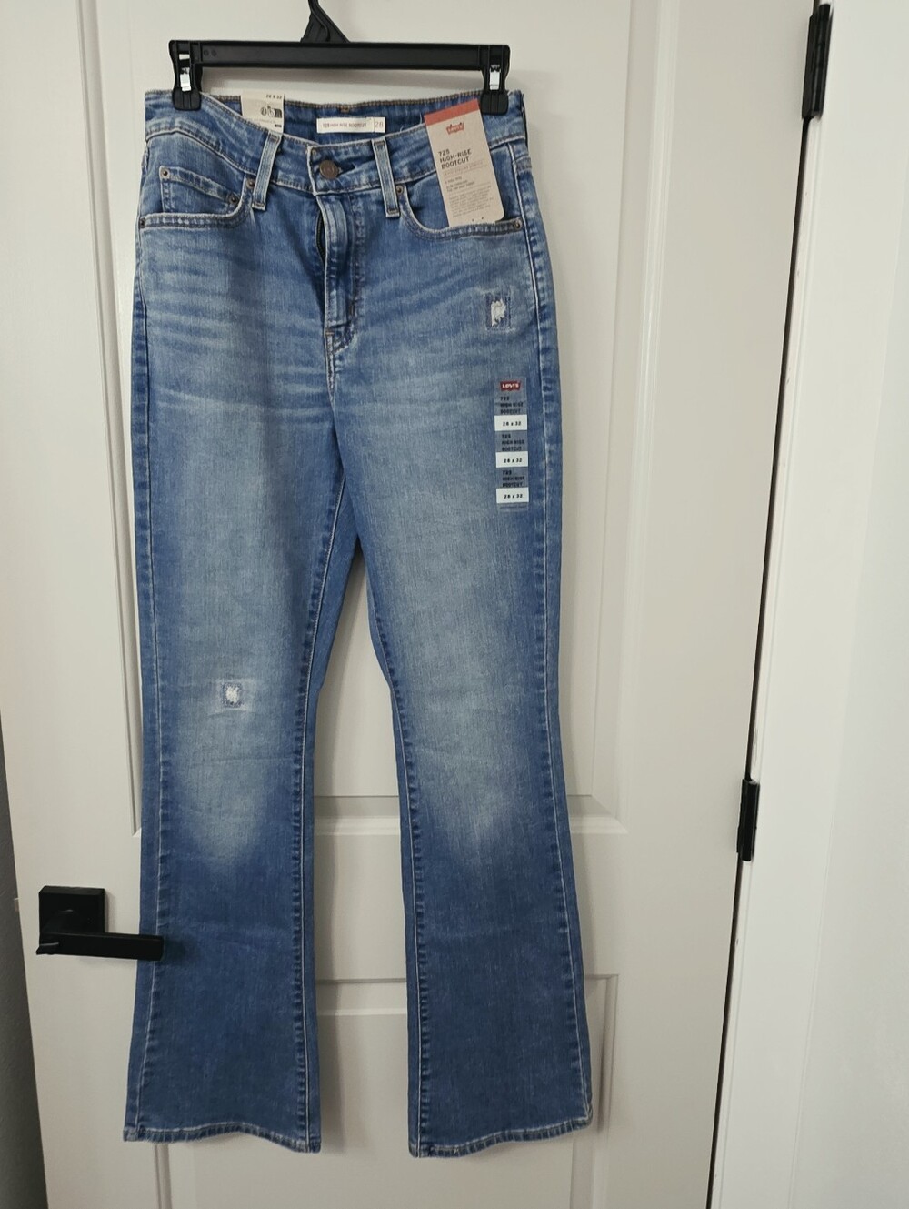 Levi's Women's High Rise Boot Cut NWT 28X32